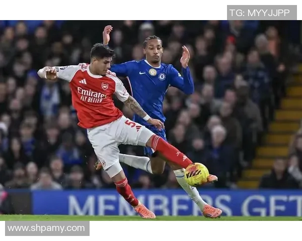 英超球队纷纷寻求贷款维持运转全新赛季备战如何应对财政困境？